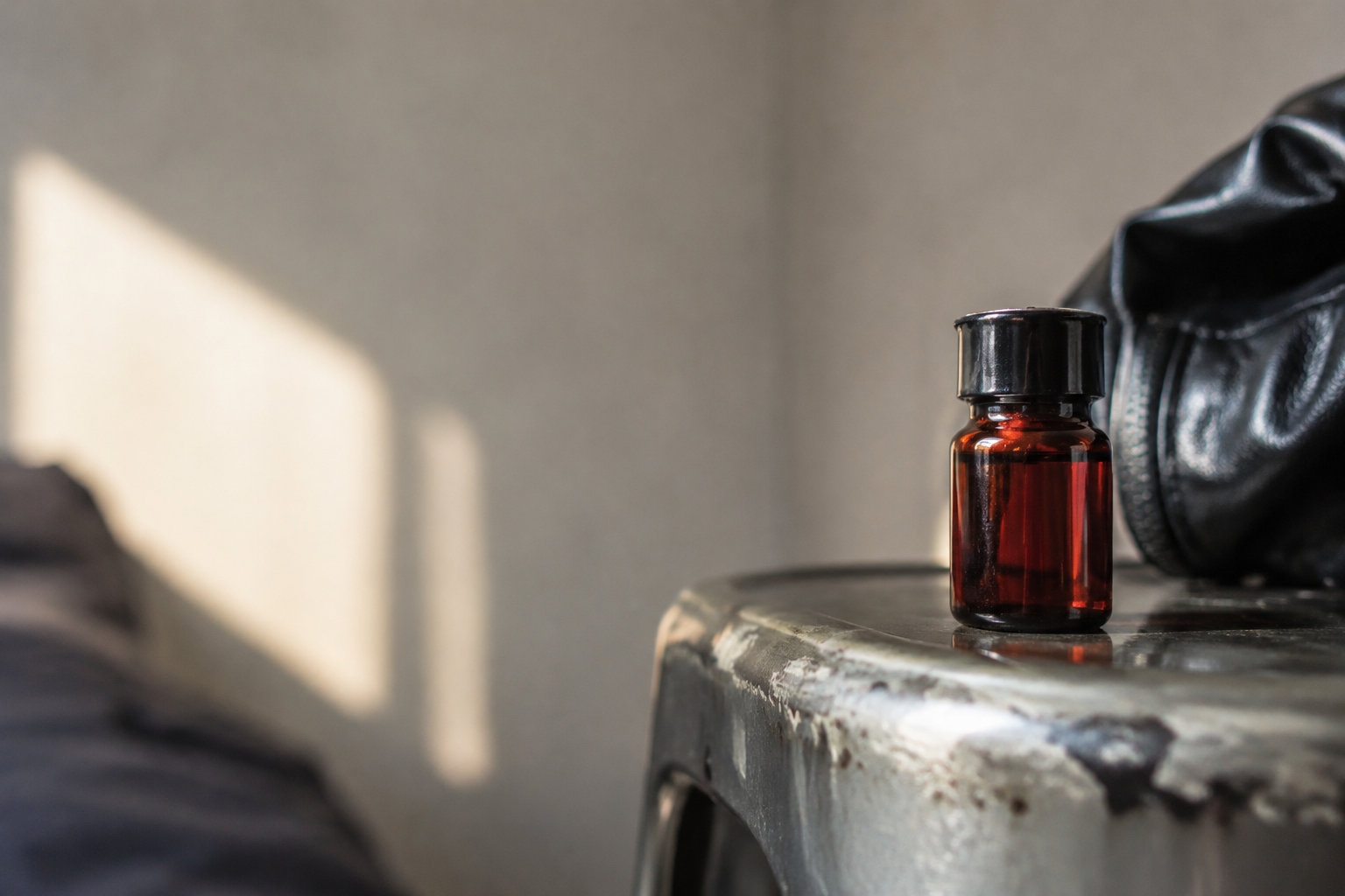 Poppers Use: Effects, Safety Tips & Practical Advice